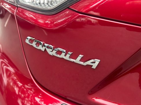 Used 2024 Toyota Corolla SE w/ SE Premium Package image 32