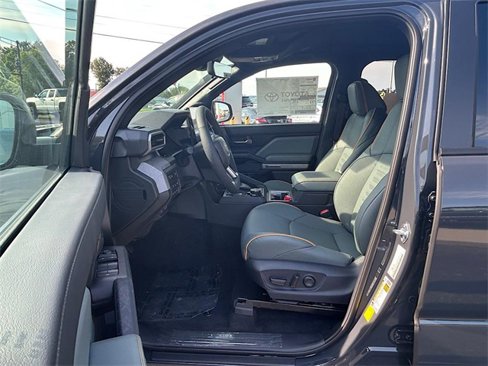 New 2025 Toyota Tacoma 4x4 Double Cab Hybrid image 13