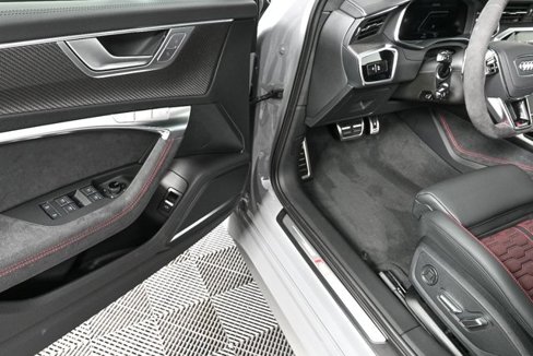 New 2026 Audi RS 6 performance image 8