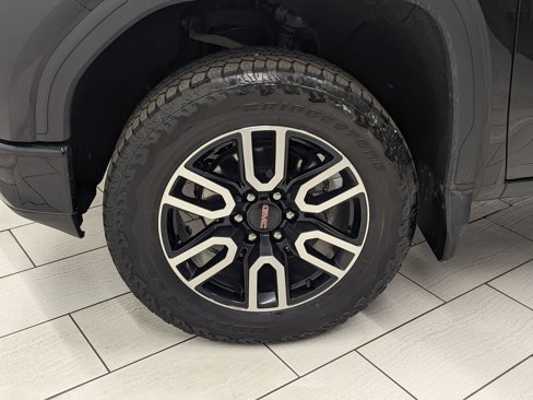 Used 2021 GMC Sierra 1500 AT4 w/ AT4 Preferred Package image 9