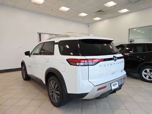 New 2025 Nissan Pathfinder SL w/ SL Premium Package image 4