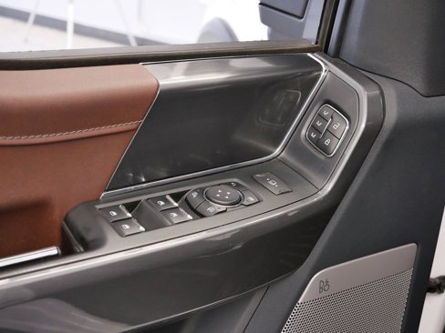 Used 2022 Ford F150 Lariat w/ FX4 Off-Road Package image 9