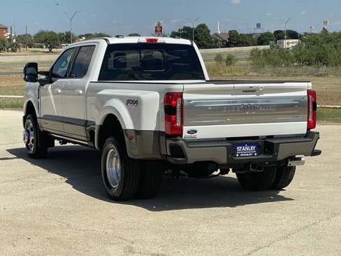New 2026 Ford F350 King Ranch image 5