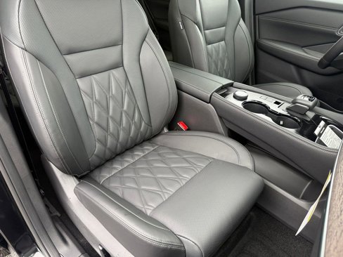 New 2026 Nissan Rogue Platinum image 22