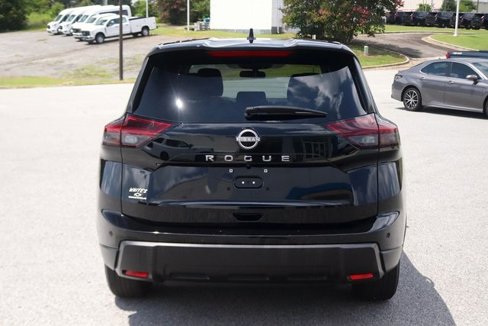Used 2024 Nissan Rogue S image 6