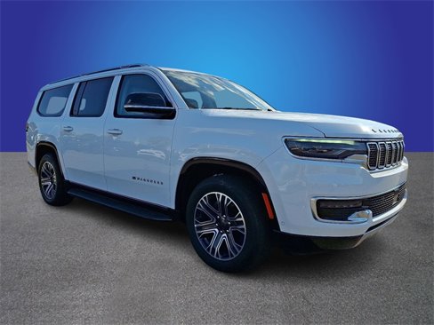 Used 2024 Jeep Wagoneer L Series II w/ Flexible Seating Group image 3