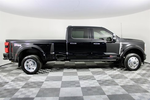 Used 2024 Ford F450 Platinum w/ FX4 Off-Road Package image 11