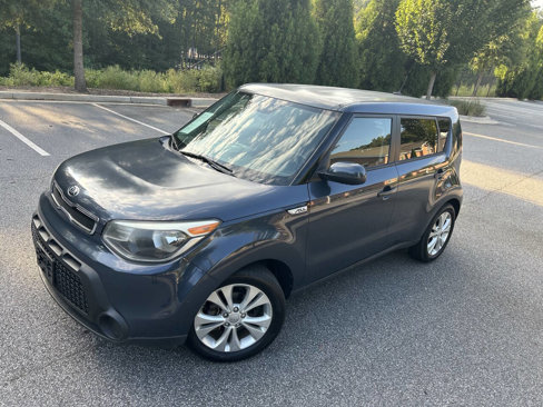 Used 2015 Kia Soul + image 3