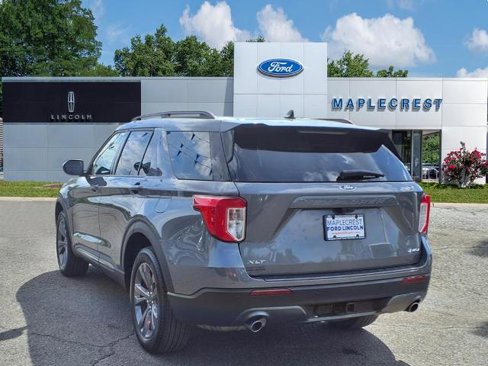 Certified 2024 Ford Explorer XLT w/ Equipment Group 202A image 3