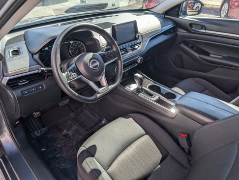 Used 2023 Nissan Altima 2.5 SV image 12