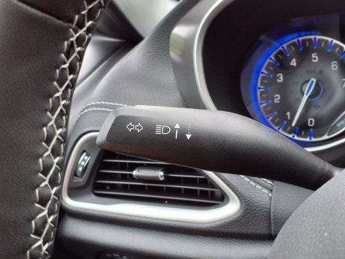 New 2026 Chrysler Pacifica Select image 17