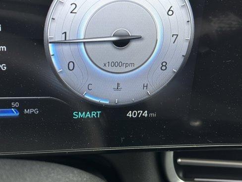 Certified 2024 Hyundai Elantra SEL image 16
