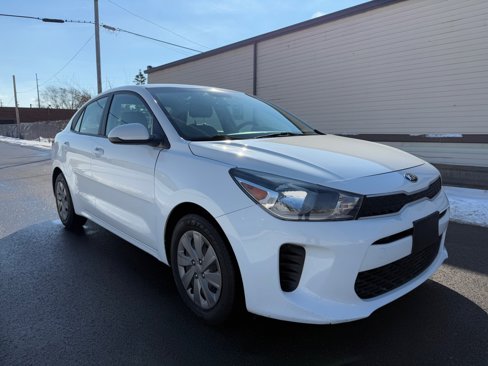 Used 2020 Kia Rio S image 1
