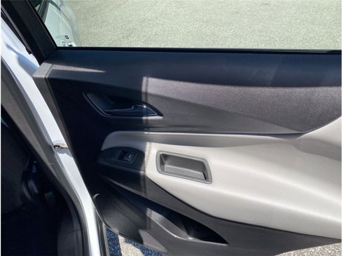 Used 2020 Chevrolet Equinox LS w/ LS Convenience Package image 31