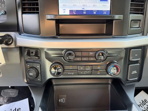 New 2025 Ford F350 XLT image 16
