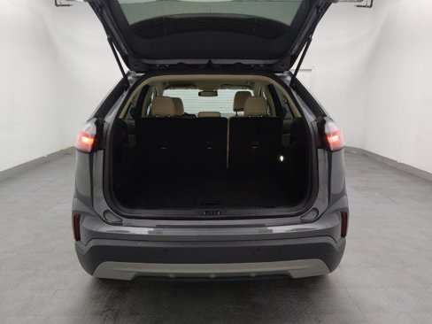 Used 2024 Ford Edge SEL image 29