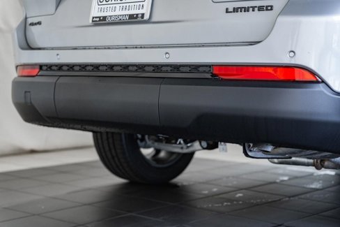 New 2025 Jeep Grand Cherokee L Limited w/ Luxury Tech Group II image 8