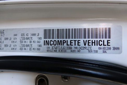 Used 2018 RAM 3500 Tradesman w/ Chrome Appearance Group image 61