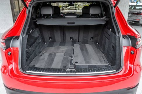 Used 2021 Porsche Cayenne image 11