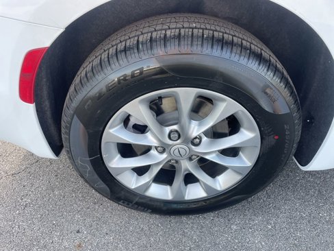 New 2026 Chrysler Pacifica Select image 11