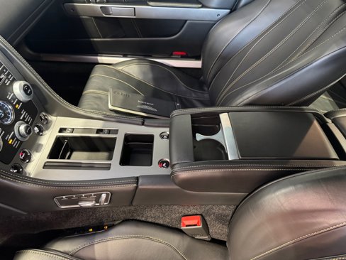 Used 2015 Aston Martin DB9 Coupe image 35