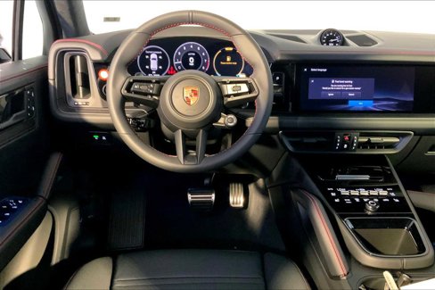 New 2026 Porsche Cayenne GTS image 13