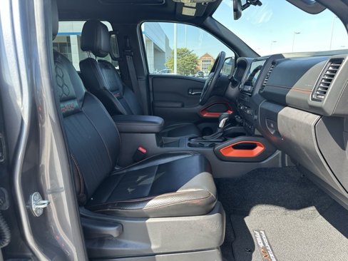 Used 2023 Nissan Frontier PRO-4X w/ Pro-4X Premium Package image 19