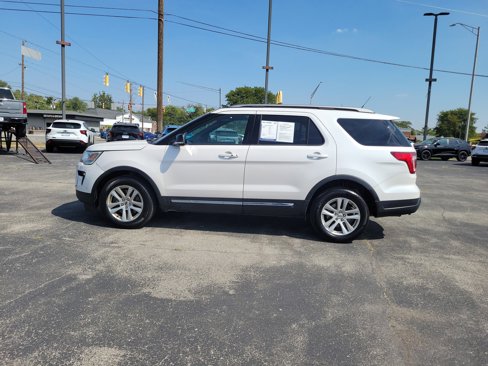 Used 2018 Ford Explorer XLT w/ Equipment Group 202A image 6