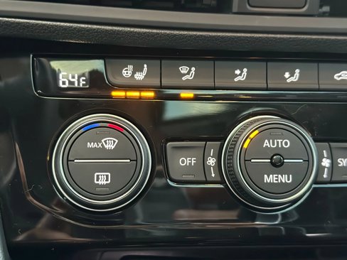Used 2021 Volkswagen Jetta SEL image 17