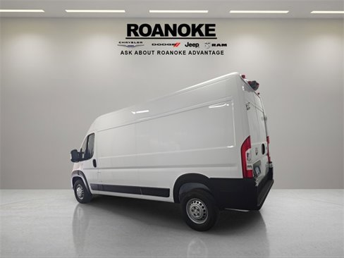 Used 2025 RAM ProMaster 2500 w/ Convenience Group image 10