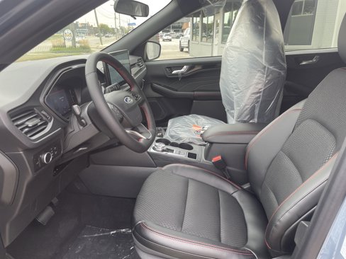 New 2026 Ford Escape ST-Line image 10