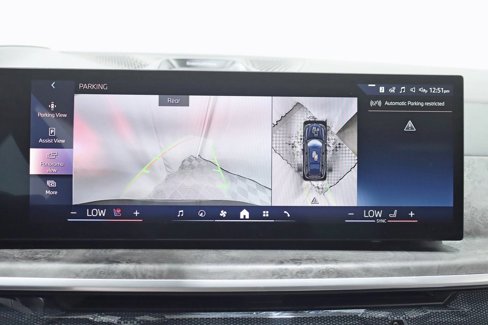 Used 2024 BMW X7 xDrive40i w/ Executive Package image 19