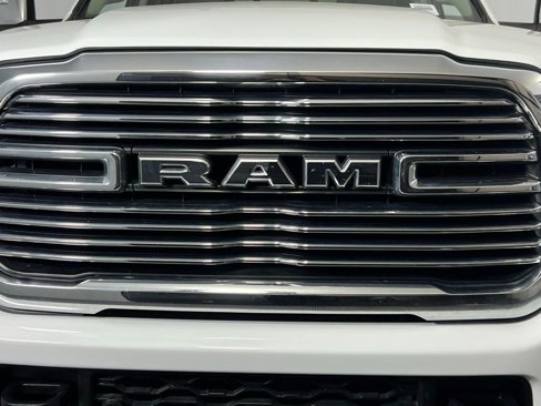Used 2024 RAM 2500 Laramie image 12