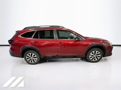 Certified 2025 Subaru Outback Premium image 4