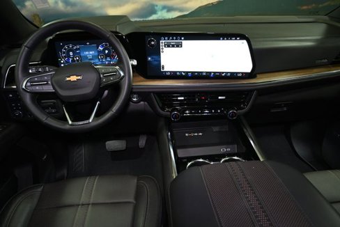 Used 2025 Chevrolet Tahoe High Country w/ Sun And Tow Package image 77