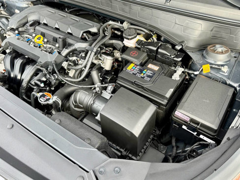 Used 2024 Hyundai Venue SEL image 34
