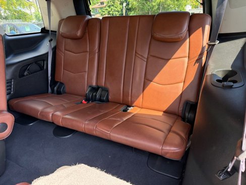 Used 2017 Cadillac Escalade Premium Luxury w/ LPO, Radiant Package image 21