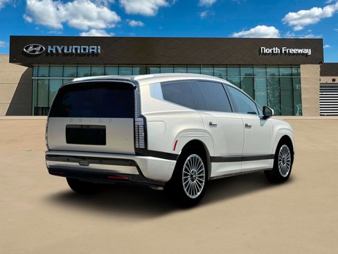 New 2026 Hyundai Ioniq 9 Calligraphy image 7