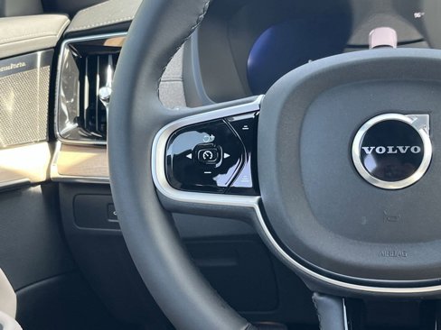 New 2026 Volvo XC90 T8 Plus image 16
