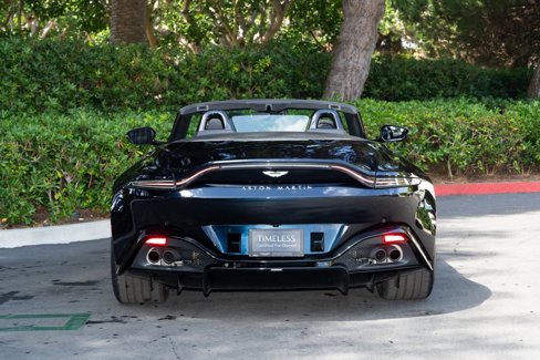 Used 2023 Aston Martin V8 Vantage Roadster image 6