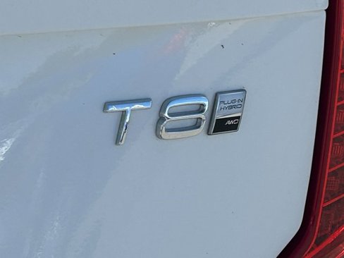 Used 2025 Volvo XC90 T8 Plus w/ Protection Package Premier image 5