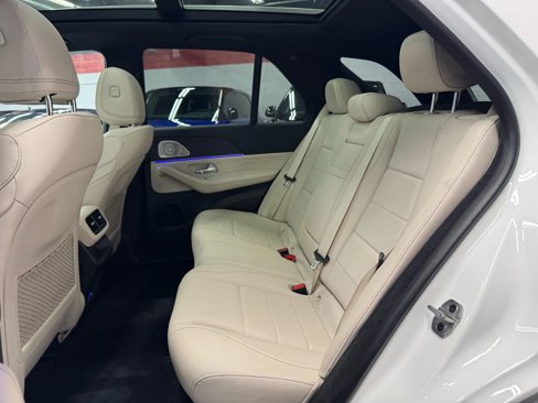 Used 2024 Mercedes-Benz GLE 350 4MATIC image 16