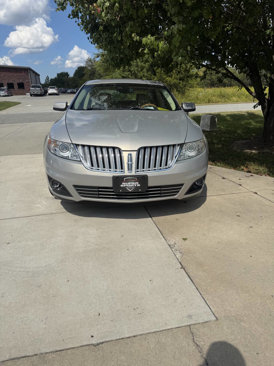 Used 2009 Lincoln MKS image 7