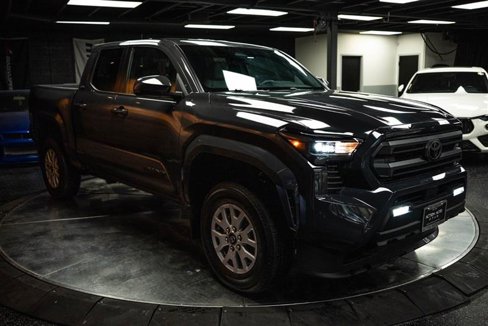 Used 2024 Toyota Tacoma SR5 image 5