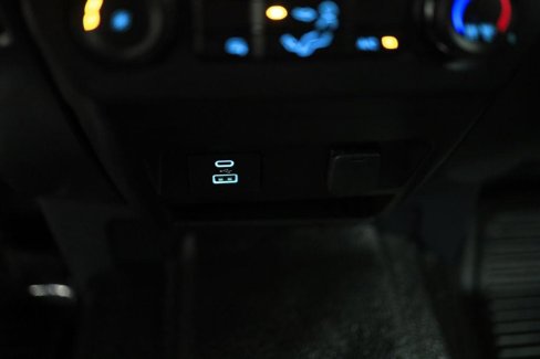 Used 2022 Ford F350 XLT w/ Camper Package image 30