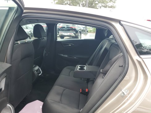Used 2024 Chevrolet Malibu LT image 12