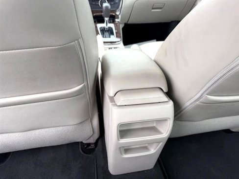 Used 2015 Nissan Sentra SL w/ SL Premium Package image 26