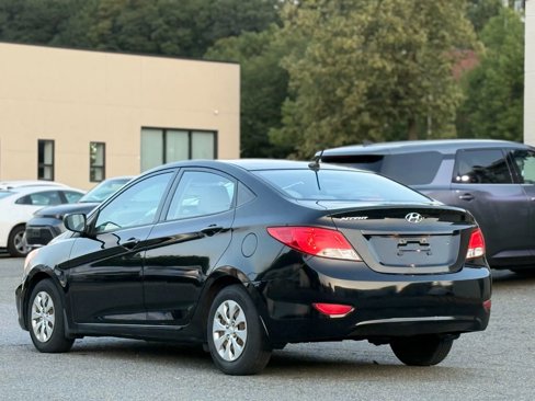 Used 2016 Hyundai Accent SE image 7