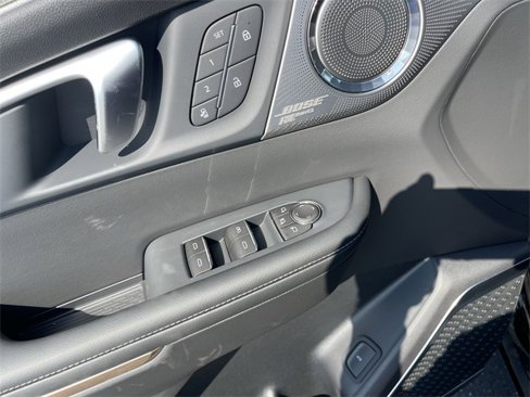 New 2026 Buick Enclave Avenir w/ Super Cruise Package image 13