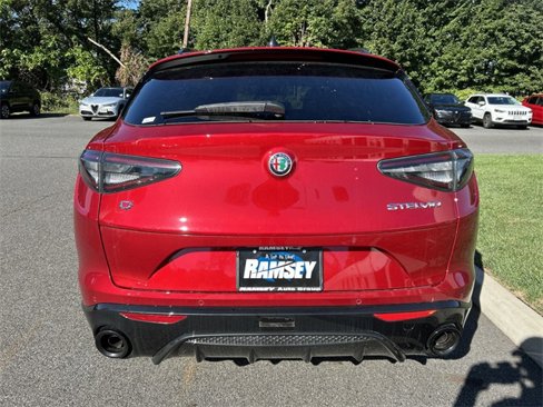 New 2025 Alfa Romeo Stelvio Sprint image 7